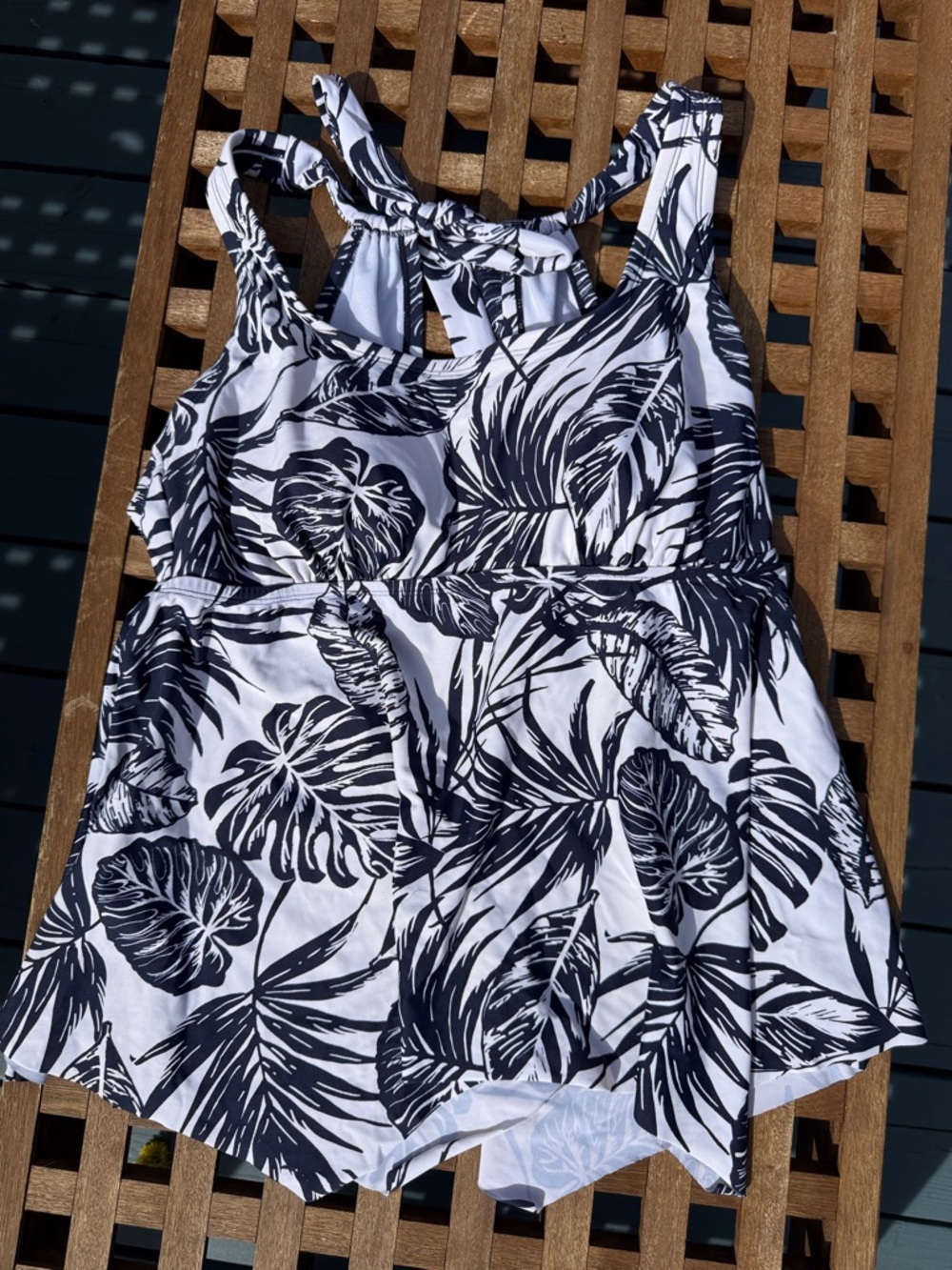 Kona Sol Blue Tropical Leaf Skirted Tankini Top – Size 16W